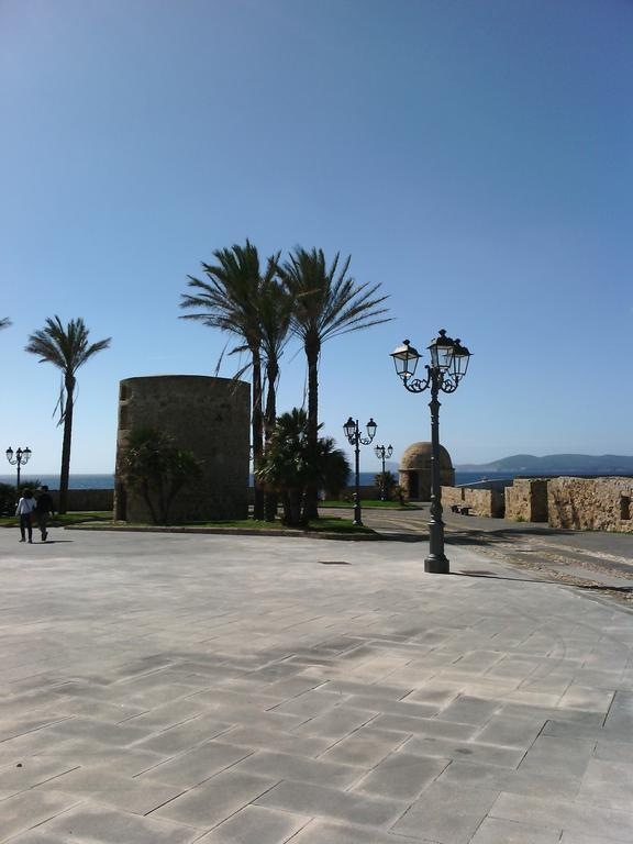 B&B 55 Alghero Bagian luar foto